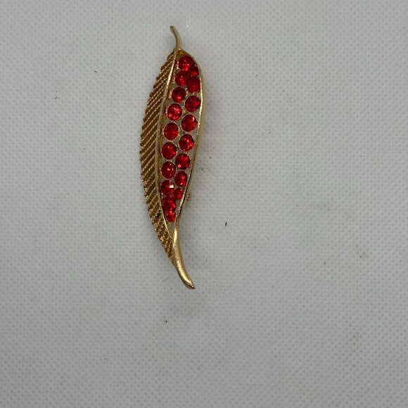 Gold-Tone Leaf Brooch With Red Rhinestones Elegant Pin Jewelry Accessory - Picture 2 of 3
